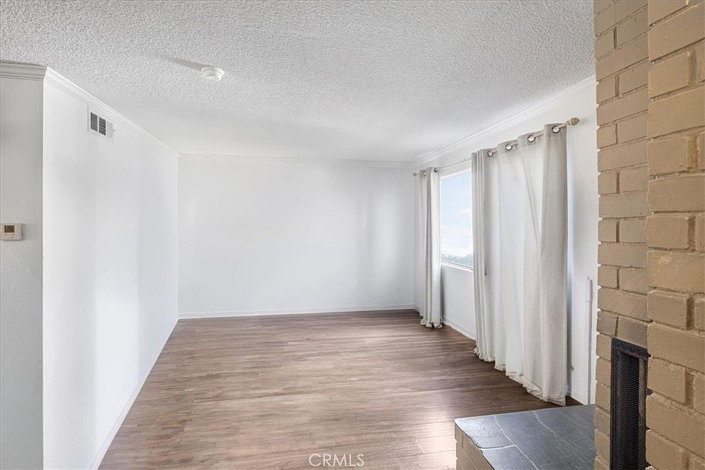 1310 N Placentia Ave · Fullerton · 照片16
