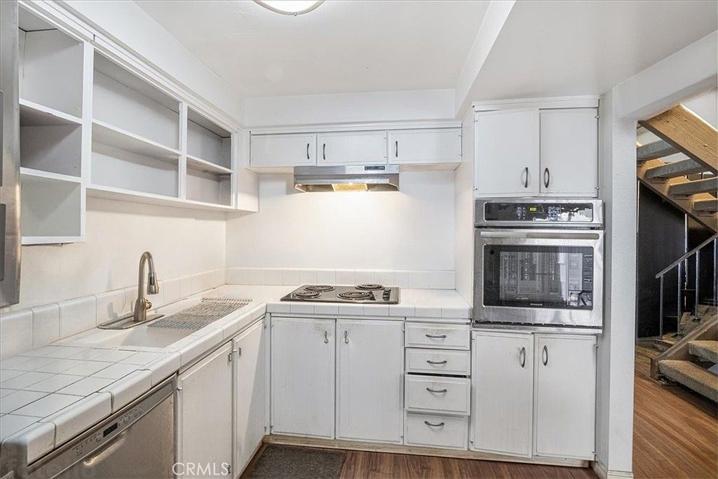 1310 N Placentia Ave · Fullerton · 照片19