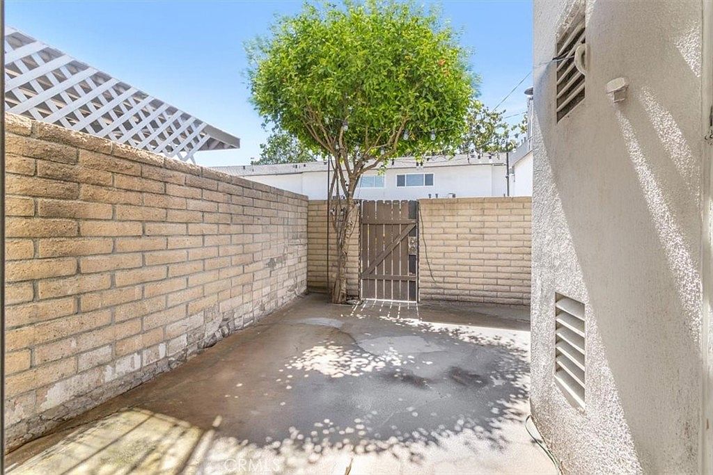 1310 N Placentia Ave · Fullerton · 照片25
