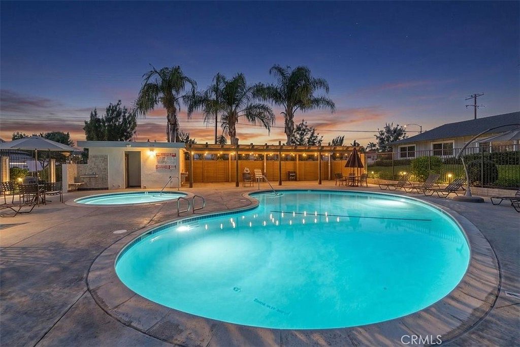 1310 N Placentia Ave · Fullerton · 照片27